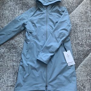 LULULEMON RAIN REBEL JACKET